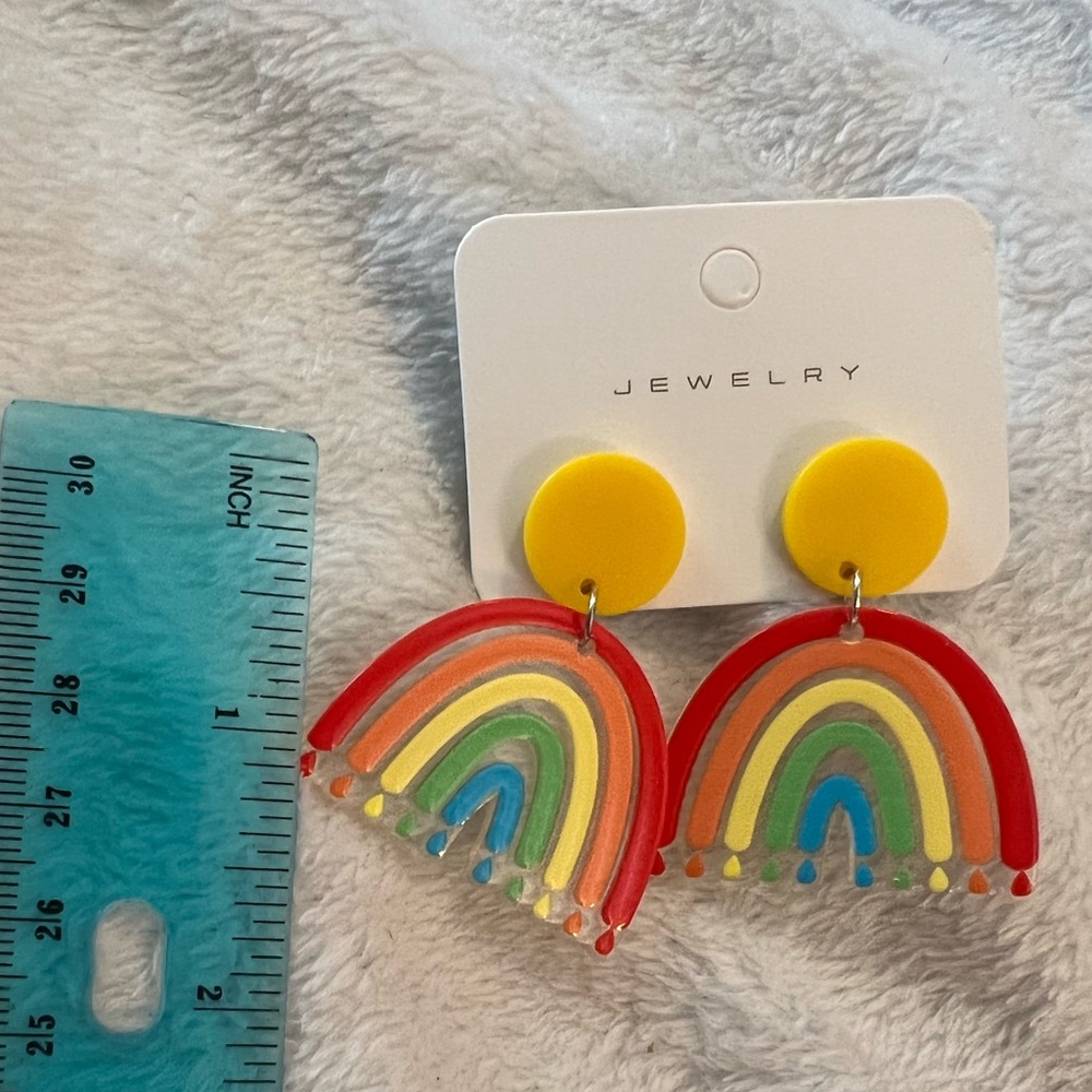 Rainbow 🌈 earrings - Picture 3 of 3